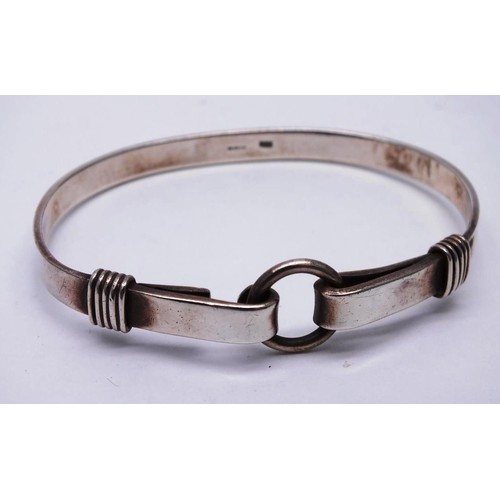 92 - VINTAGE STERLING SILVER BANGLE