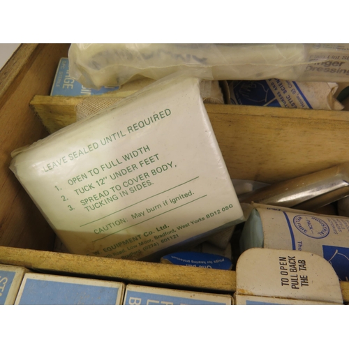 415 - VINTAGE FIRST AID BOX COMPLETE WITH CONTENTS