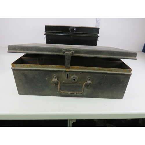 416 - METAL DEEP BOX FULL OF KEYS AND STRONGBOX WITH TRAY