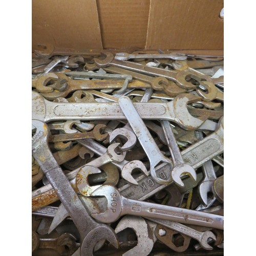 423 - JOBLOT OF SPANNERS