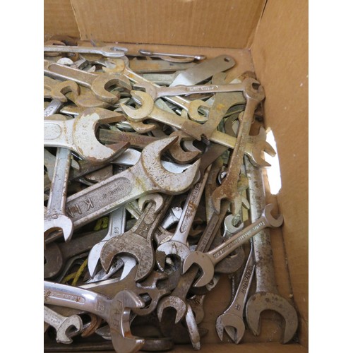 423 - JOBLOT OF SPANNERS