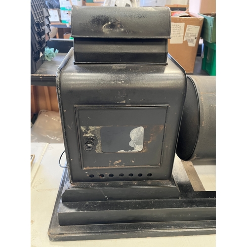 449A - HUNTER-PENROSE LTD MAGIC LANTERN SLIDE PROJECTOR