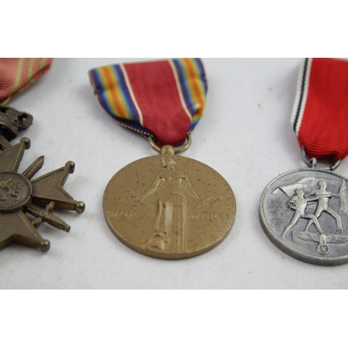 520 - WW1 & WW 2 Medals x 5 inc. German - American - Belgium inc. Croix De Guere