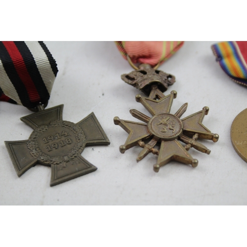 520 - WW1 & WW 2 Medals x 5 inc. German - American - Belgium inc. Croix De Guere