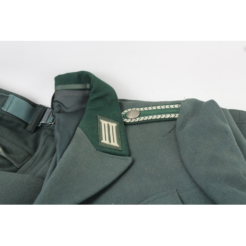 464 - German Officers Military Re Enactment Tunic & Cap