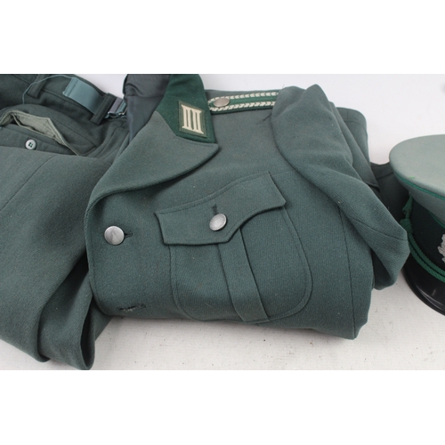 464 - German Officers Military Re Enactment Tunic & Cap