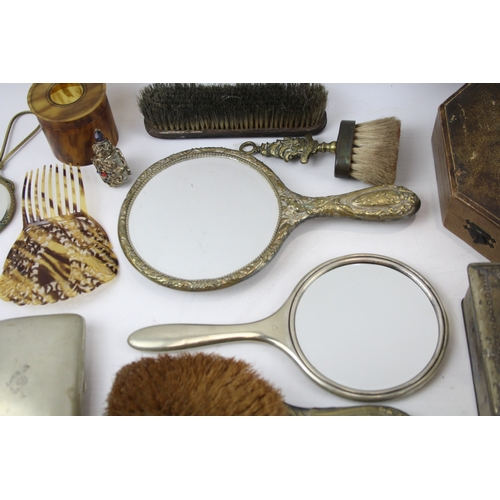 477 - Ladies Vanity Collectables Inc Bone Glove Stretchers, Tortoise Shell Etc