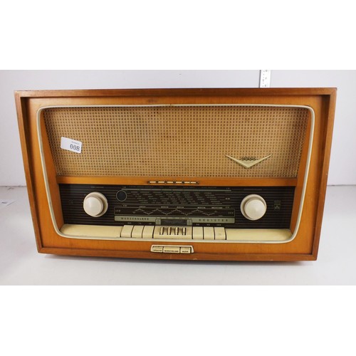 8 - GRUNDIG 50/60s MODEL 3066 RADIO- UNTESTED AS SEEN