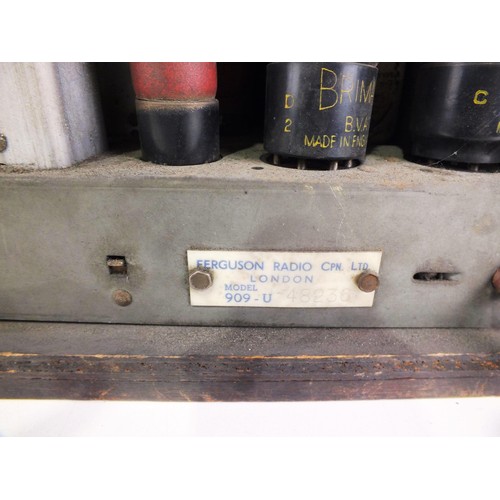 20 - FERGUSON MAINS MINOR 909 RADIO- UNTESTED AS SEEN