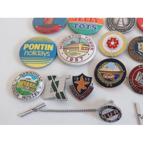 47 - 25 OLD PIN BADGES INCLUDING NUR, CAPAIN SCARLET, BUTLINS ETC