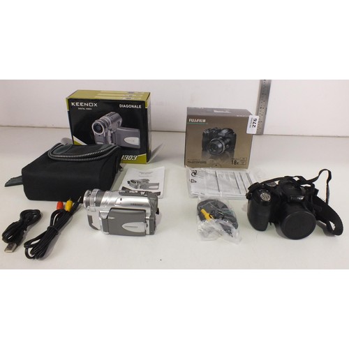 276 - Two boxed digital camera's including Fujifilm Finepix S2995.