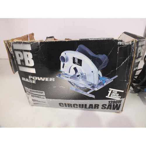 302 - P & B 240V circular saw - untested.