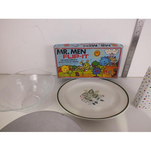 306 - Miscellaneous to include pressure cooker, Mr Man game etc.