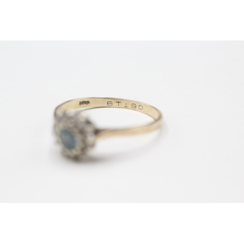 456 - 9ct gold topaz and diamond ring (1.5g) size N.