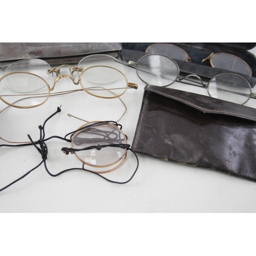 524 - Spectacles & Eyewear Antique / Vintage Inc Pince-Nez, Cases, Plated Joblot