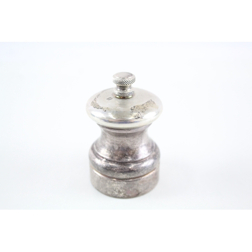 525 - Vintage Hallmarked .925 Sterling Silver Pepper Mill (89g)