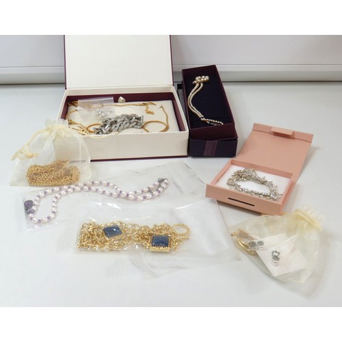 32 - Job lot of costume jewellery includes boxed necklace, Gold tone, earrings etc.