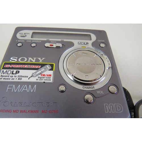 73 - Sony Minidisc MDLP Recording MD Blue Walkman MZ-R700 in good working order and Olympus Digital voice... 