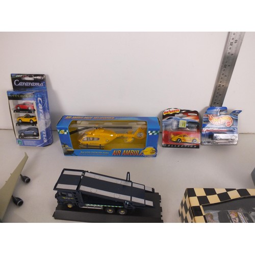 317 - Collection of boxed cars and diecast including vintage, Majorette, Hot Wheels etc.