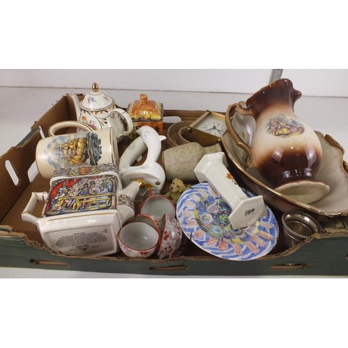 320 - Mixed lot of ceramic and other collectables to include Wash basin and jug.