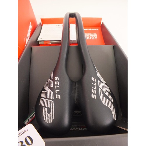 330 - New Selle SMP bike saddle.