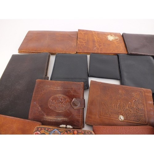 191 - Twenty nine vintage leather wallets.