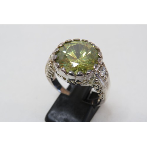 93 - 925 Silver Lemon Quartz ring size U