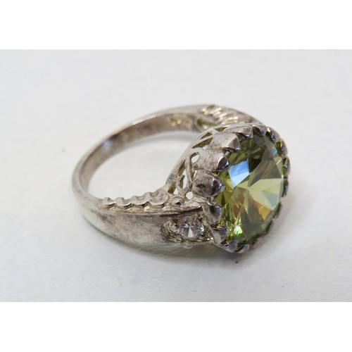 93 - 925 Silver Lemon Quartz ring size U