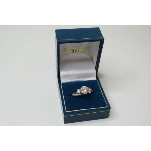 250 - Ladies silver dress ring.