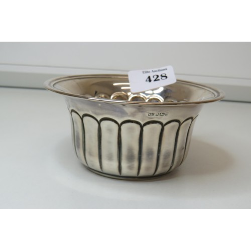 428 - Vintage Sterling Silver fluted bowl.
Weight 173g