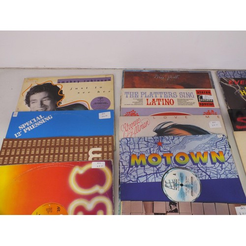 439 - Vinyl records to include Motown LP's and 12