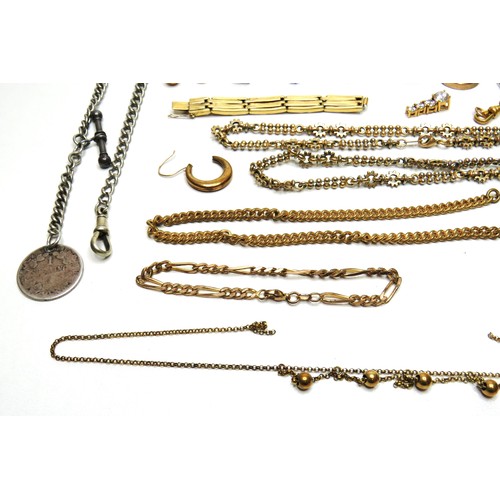 62 - Assorted jewellery to include rings, pendants, necklaces, bracelets etc.