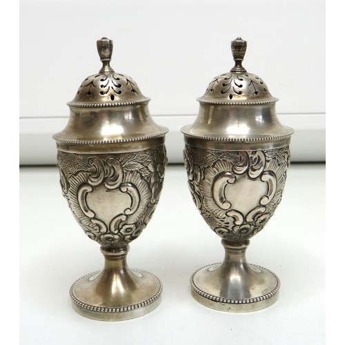 2 - 800 Continental silver large salt and pepper pots.
Weight 109g