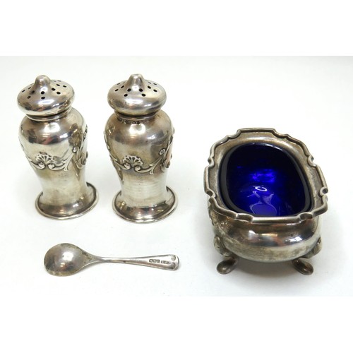 3 - Vintage sterling silver cruet set consisting of salt & pepper pots, salt dish with blue glass liner ... 