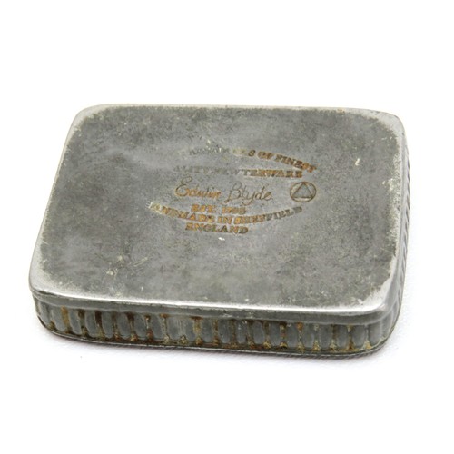 116 - Vintage white metal Snuff box