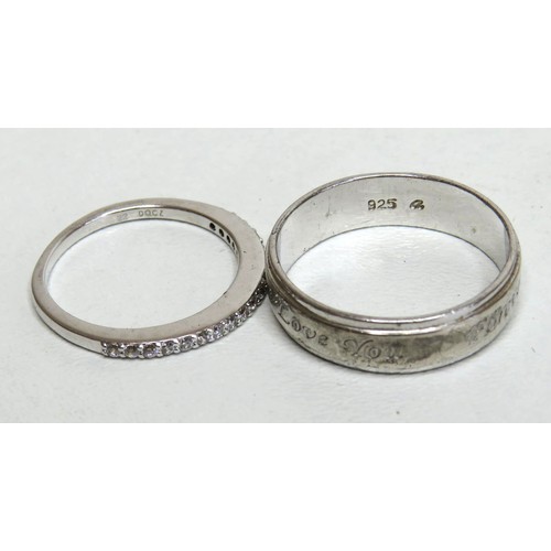 121 - Five silver rings