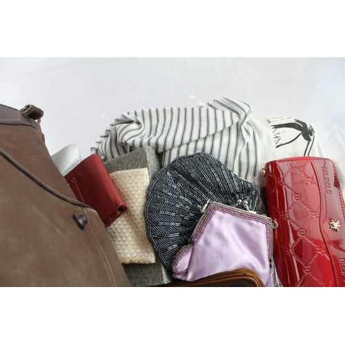 469 - Collection Of Handbags & Purses Inc Leather, Etc Joblot