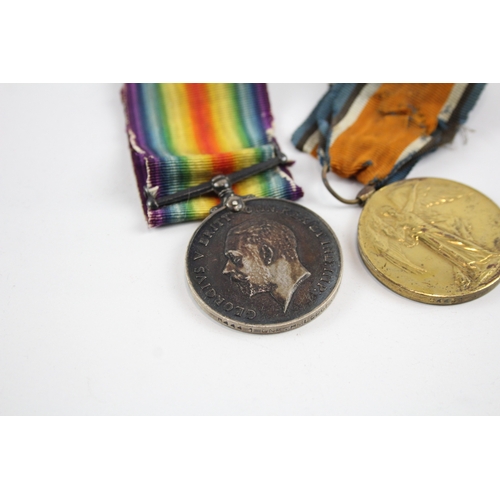 563 - WW1 Medal Pair 8441 Gnr H. Lodge RA x 2