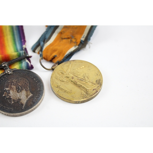 563 - WW1 Medal Pair 8441 Gnr H. Lodge RA x 2