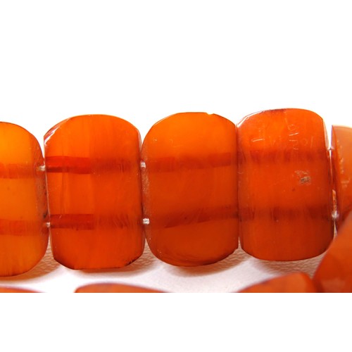 84A - Vintage Natural Butterscotch Amber stretch bracelet.