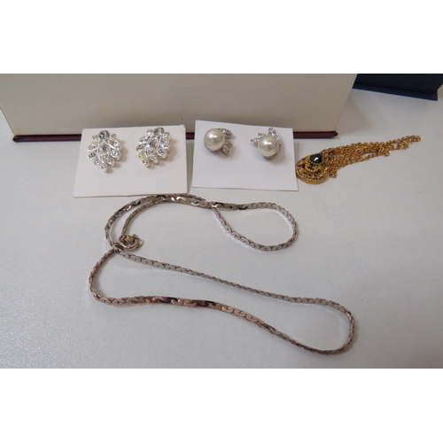 60 - Assorted costume jewellery including boxed.