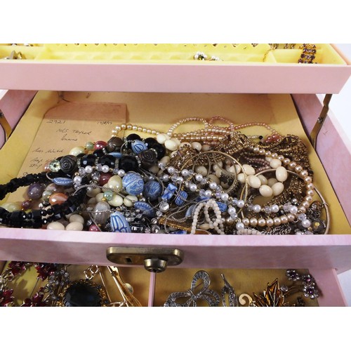 433 - Design Phillipe jewellery box full of vintage jewellery and brooches.