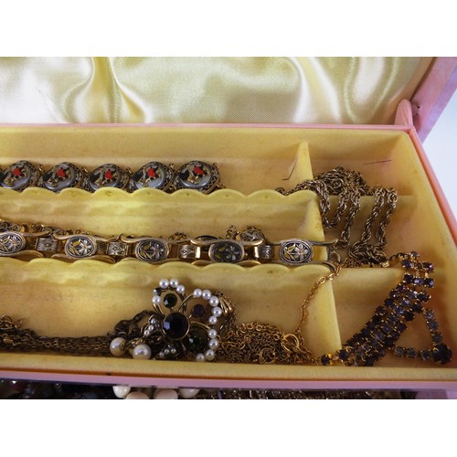 433 - Design Phillipe jewellery box full of vintage jewellery and brooches.