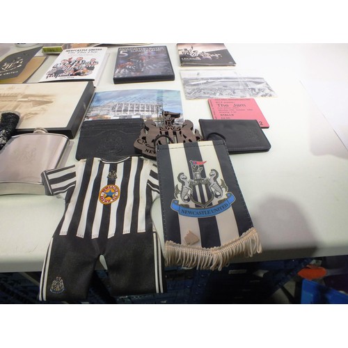 346 - Job lot of Newcastle United Memorabilia.