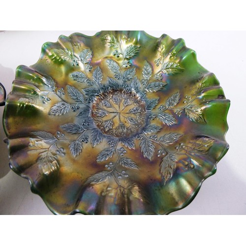 351 - Selection of vintage Carnival glass items to include Dishes and bowls.