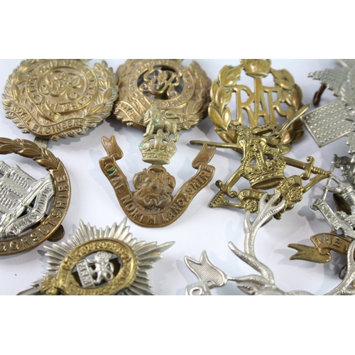 104 - Military Cap Badges Inc Scottish, West Riding, LN Lancs, Etc x 10