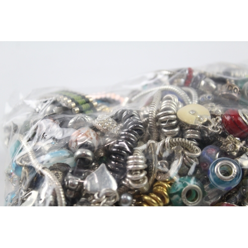 44 - Assortment of Fashion Charm Jewellery inc. Bracelets, Charms 1489g