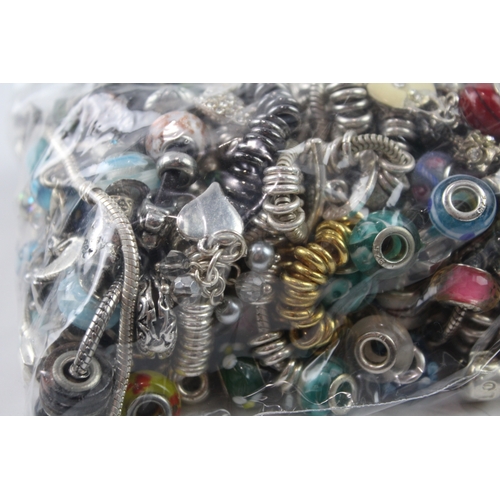 44 - Assortment of Fashion Charm Jewellery inc. Bracelets, Charms 1489g