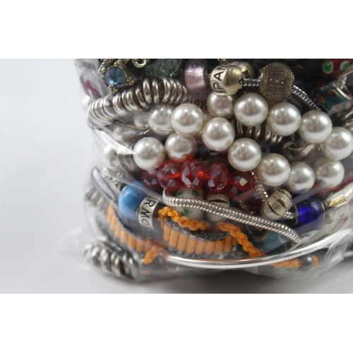 60 - Assortment of Fashion Charm Jewellery inc. Bracelets, Charms 1469g