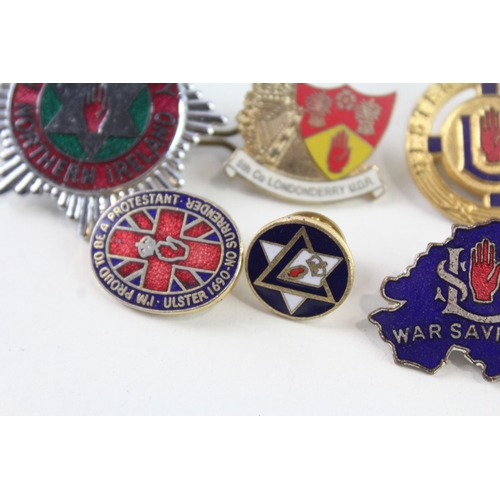 97 - 8 x Assorted ULSTER Northen Ireland Pin Badges Inc Vintage, Enamel, War Savings